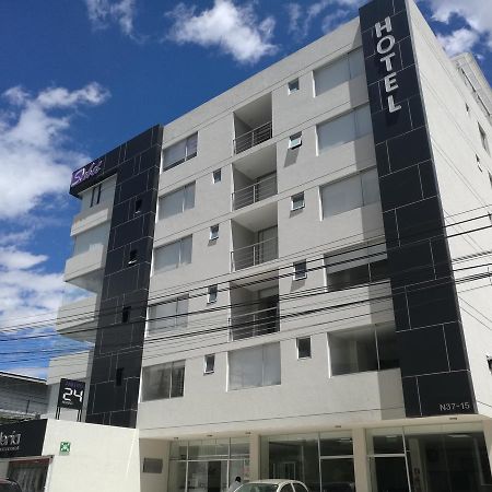 Hotel Sabet Quito Dış mekan fotoğraf